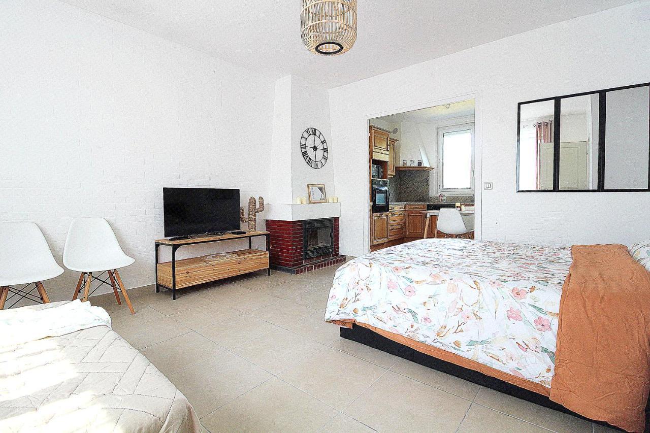 Appartamento Les Nuits Bonneuilloises Le Shetland Breteuil Esterno foto